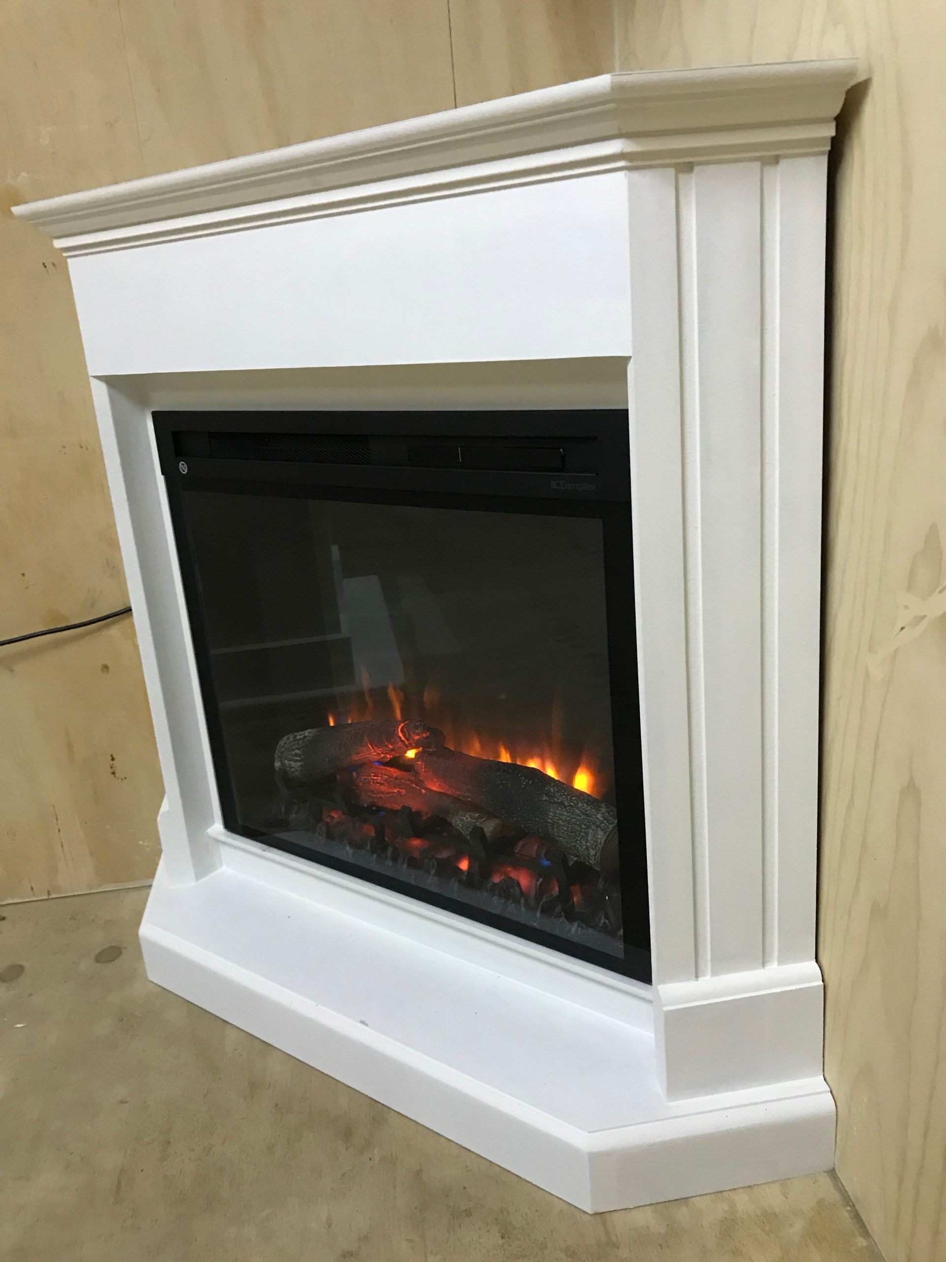 Dimplex XHD28 sfeerhaard met Optiflame techniek, LED-verlichting en traploze digitale thermostaat voor optimale sfeer.