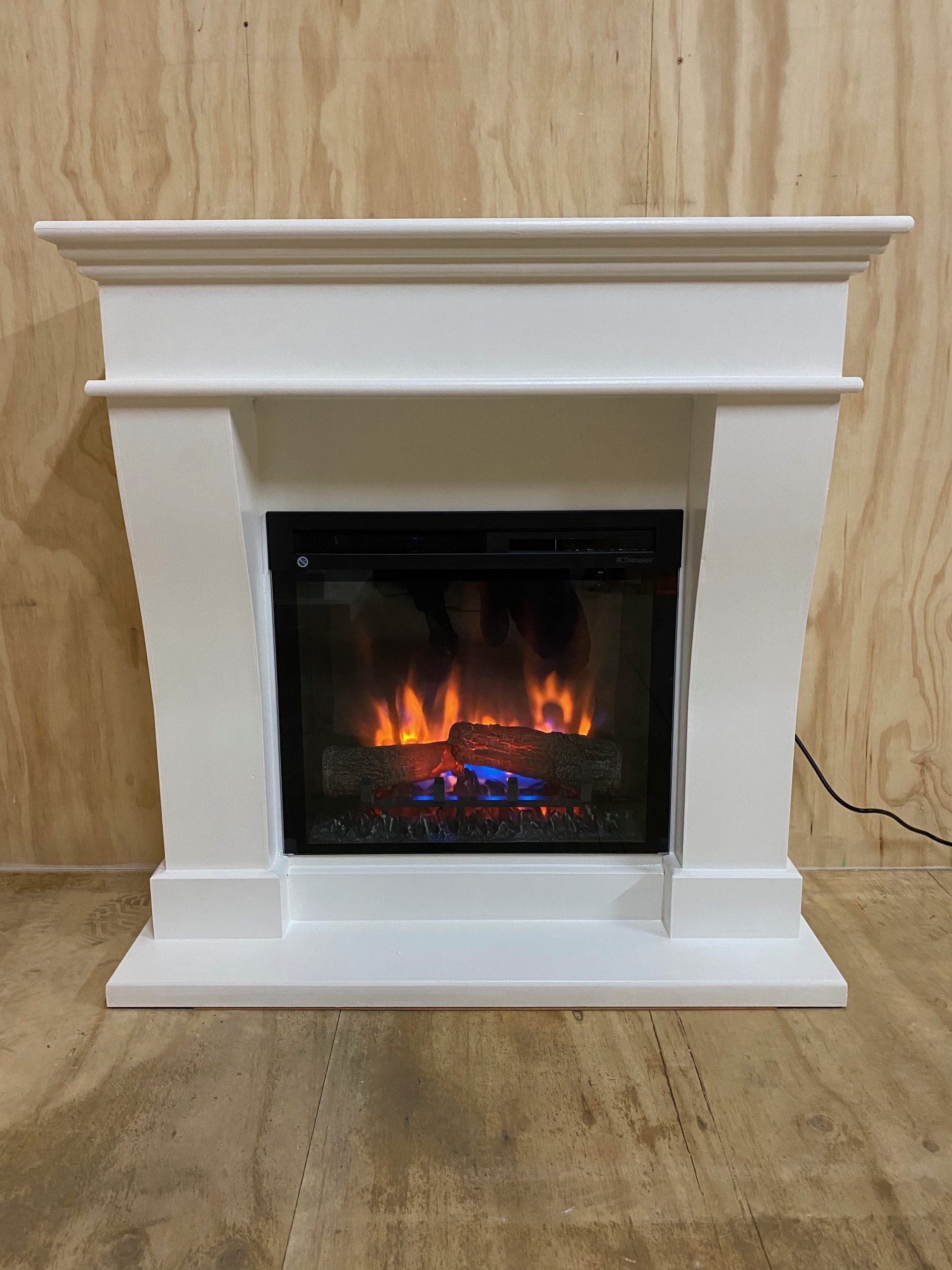 Sierschouw met Dimplex XHD23 Firebox elektrische sfeerhaard in modern interieur