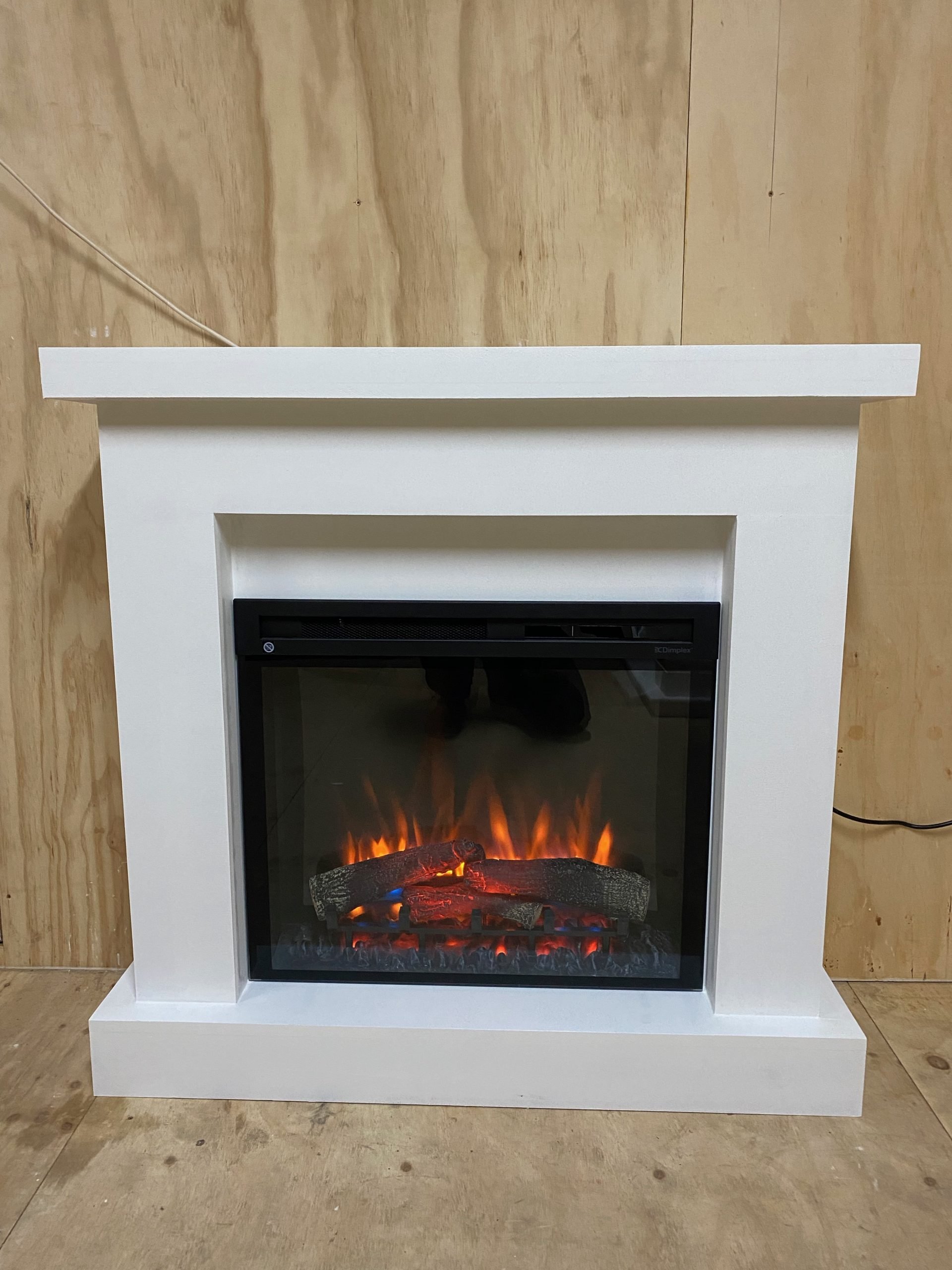 Instelbare vlamkleuren van de Dimplex Firebox XHD28 elektrische haard.