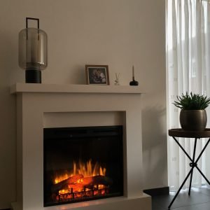 Close-up van Dimplex Firebox XHD28 elektrische haard met Optiflame-technologie.