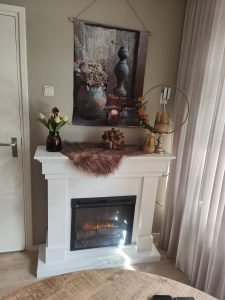 Moderne compacte MDF schouw met Dimplex XHD23 Firebox sfeerhaard.